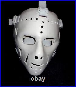 Eddie Giacomin style vintage goalie hockey mask