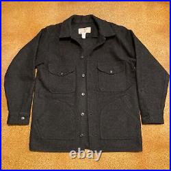 Filson Mackinaw Hunter Size 44 Style 85 Charcoal Wool Coat Jacket USA Made MINT